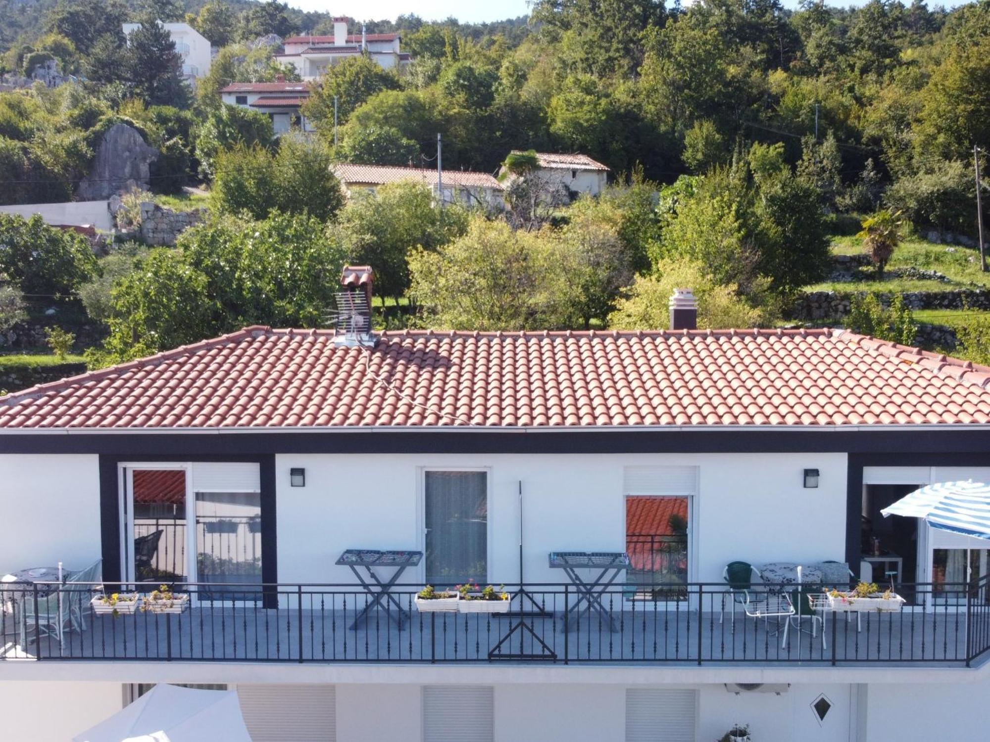 Apartments Ema Lovran Exterior photo
